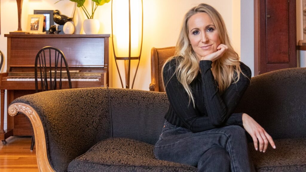 nikki glaser