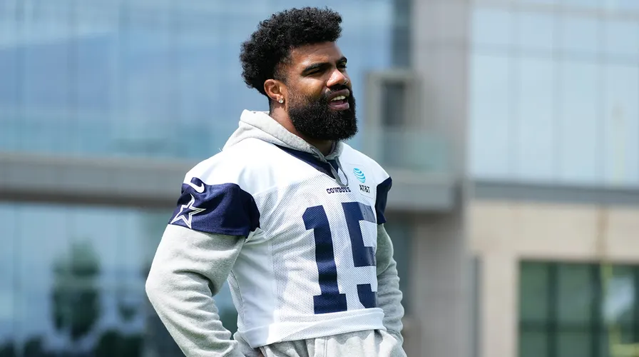 Cowboys star RB Ezekiel Elliott