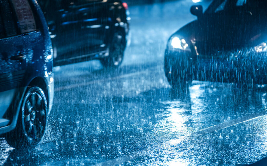 Driving Safety Tips for Heavy Rain and Floods